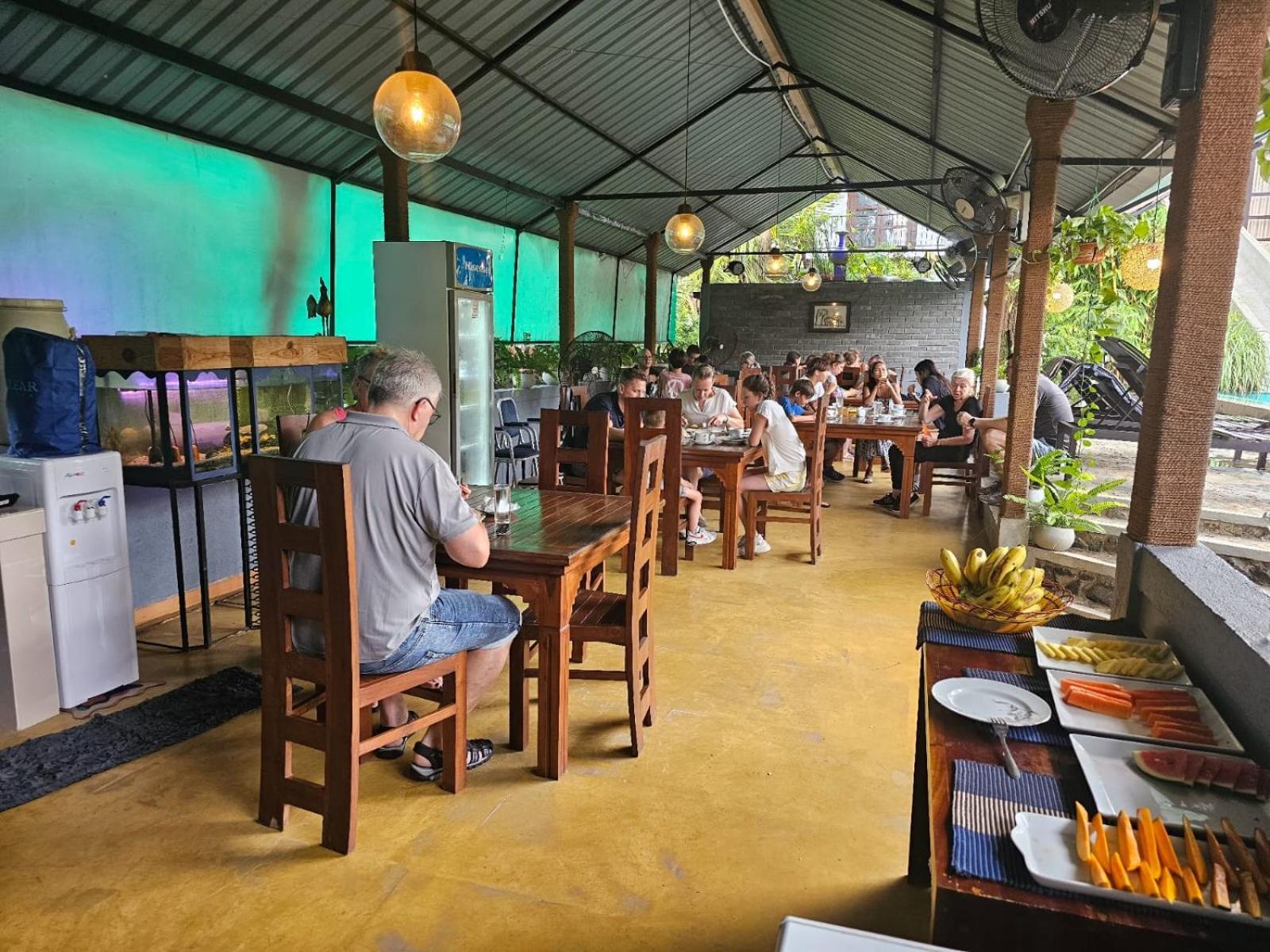 Optimum Residencies Panzió Negombo Kültér fotó