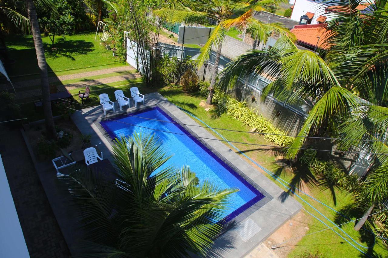 Optimum Residencies Panzió Negombo Kültér fotó